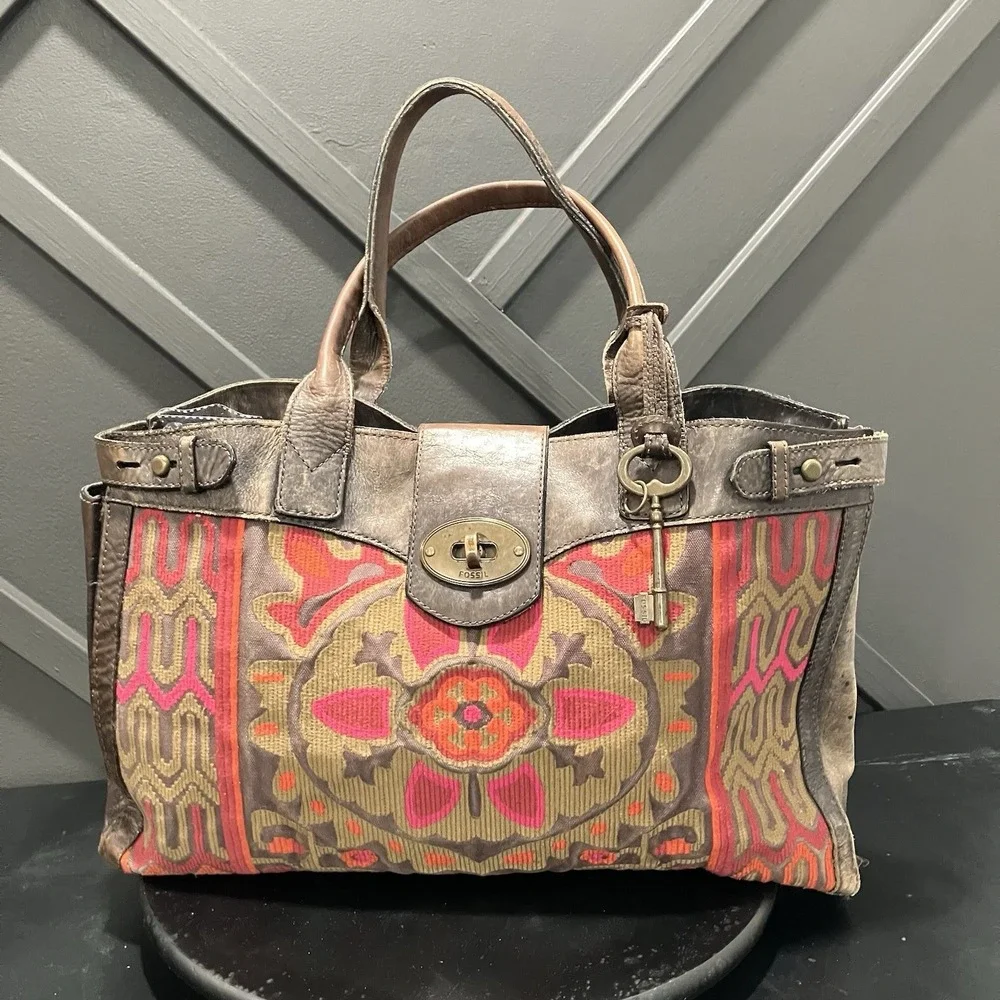 Fossil Vintage Leather Tapestry Satchel Handbag Boho Floral Key Charm Brown